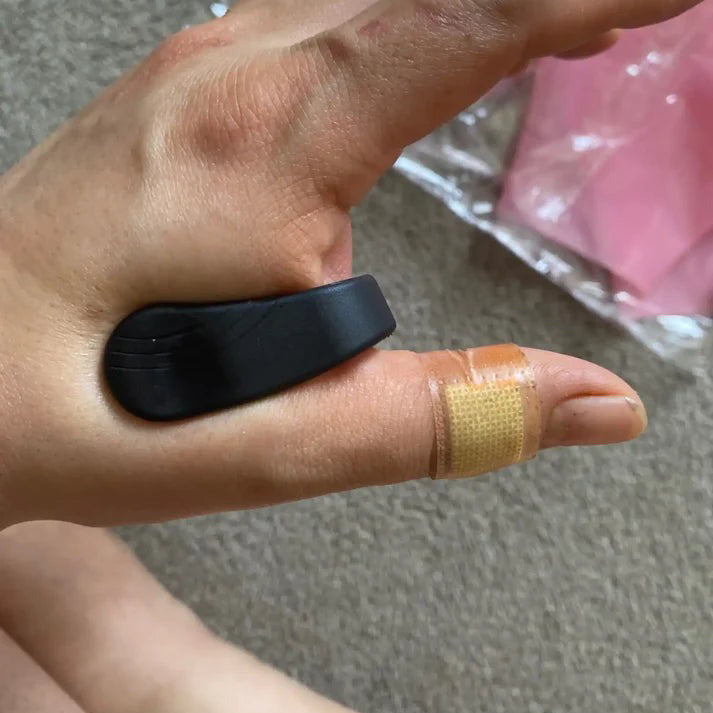 GlucoClip Sugar Control Acupressure Point Clip - Buy 1 Get 1 FREE🔥